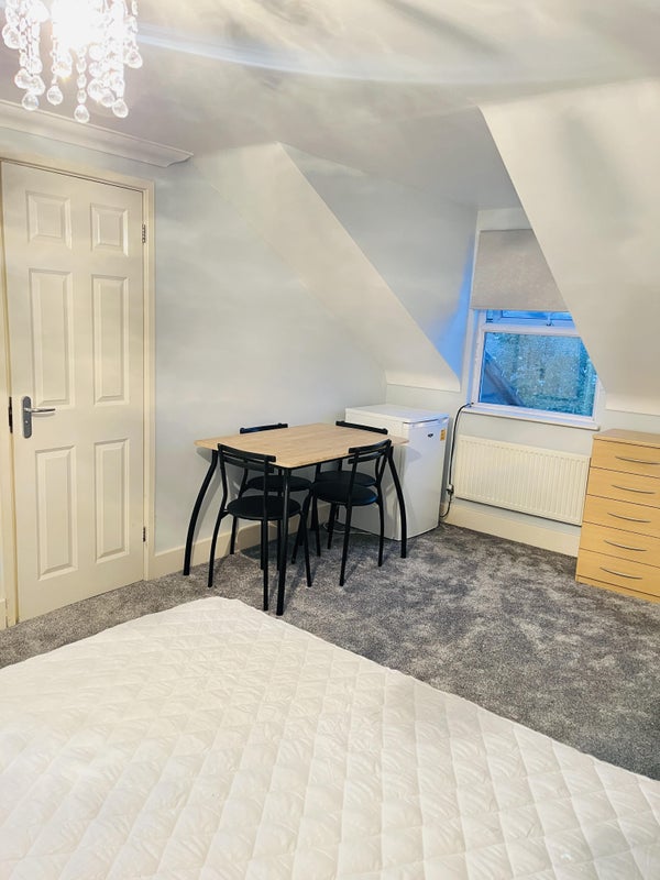 'Double Room To Rent' Room to Rent from SpareRoom