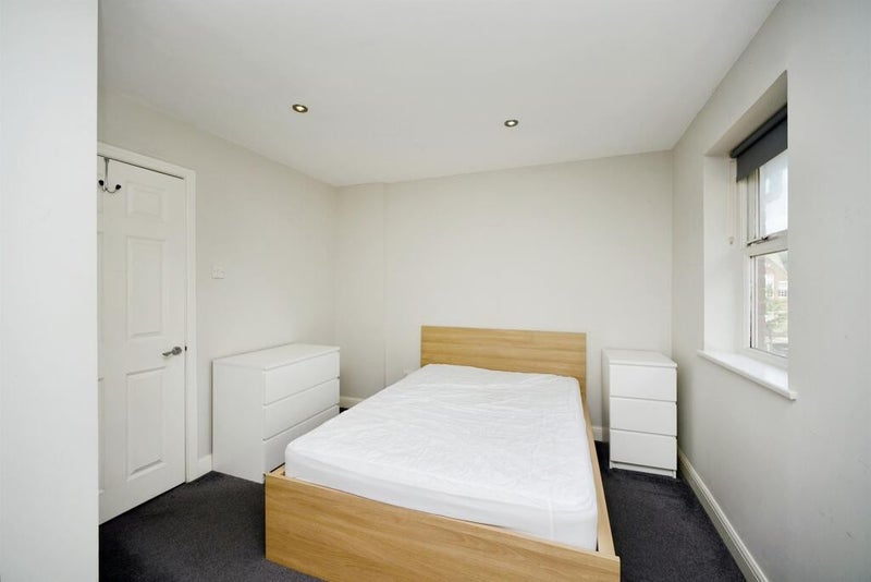 'Large en suite room for rent in Kemptown' Room to Rent from SpareRoom