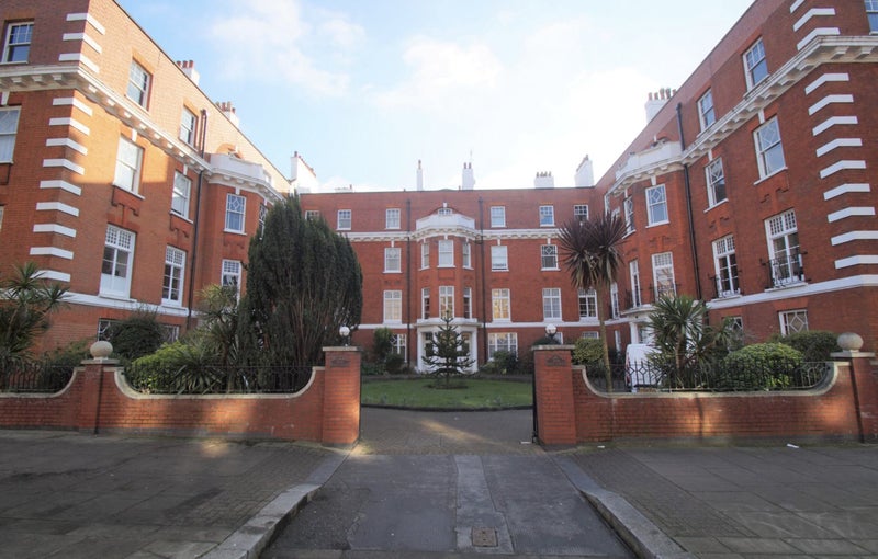 Photo 1: Front entrance