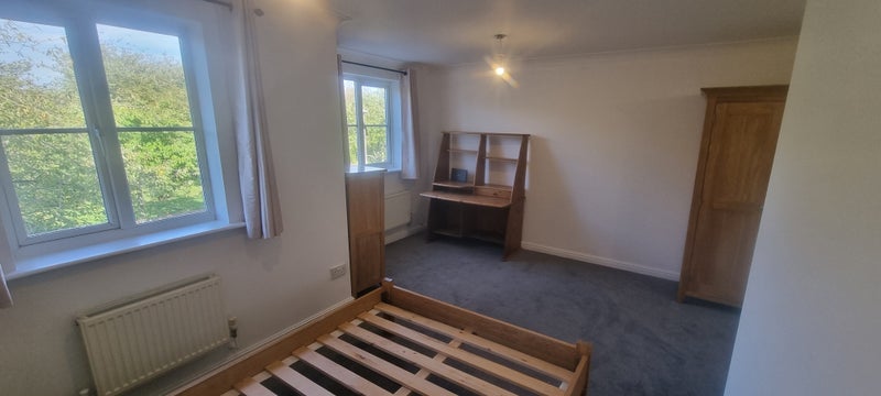 Photo 1: bedroom