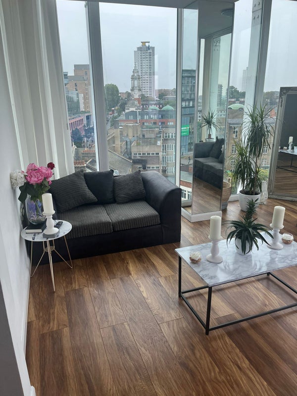 'Room to rent in flat in woolwich' Room to Rent from SpareRoom