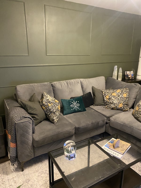 Photo 1: Living Room