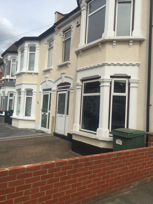Photo 1: Front of house 