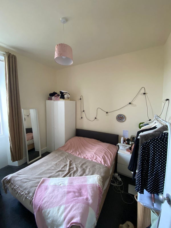 'Double bedroom in Newhaven' Room to Rent from SpareRoom
