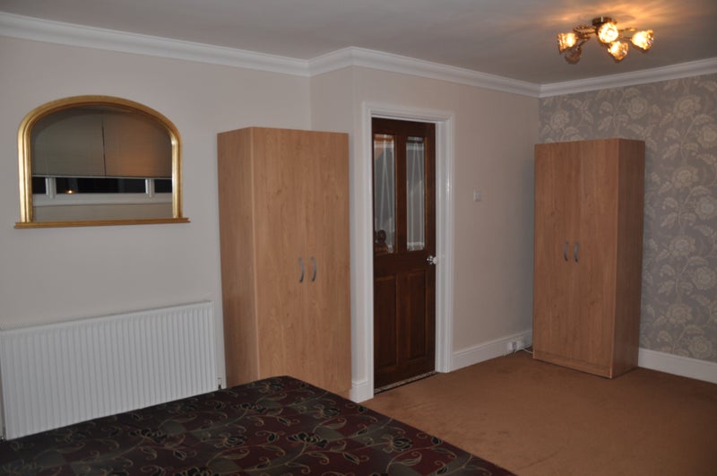 'Spacious Double Room in Tilbury' Room to Rent from SpareRoom