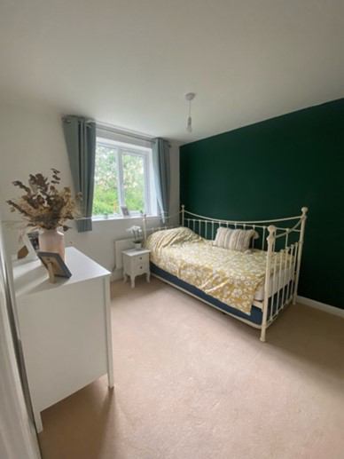 Photo 2: single room