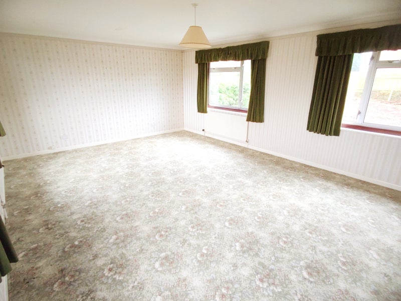 'Rooms in Corfe Mullen in progress/early viewings' Room to Rent from