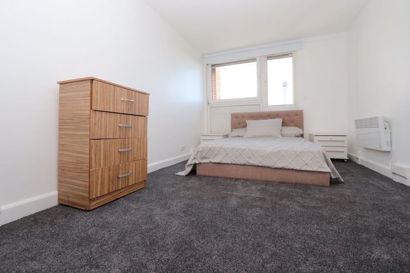'ðŸ%8F Ideal Rental Room Along the Piccadilly Line' Room to Rent from ...