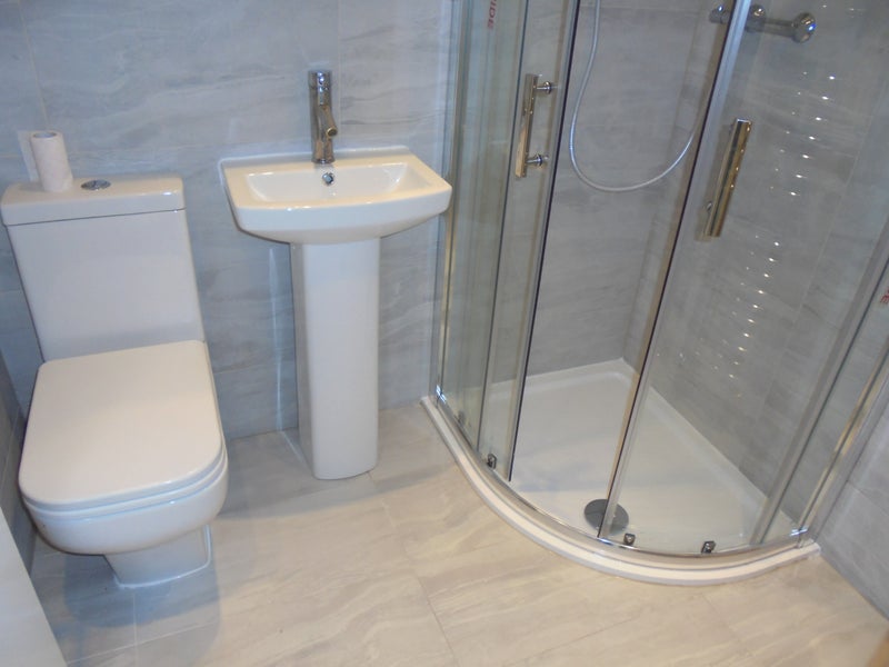 '**Studio Flat** Gordon Road** Ealing** W5 Inc Bill' Room to Rent from