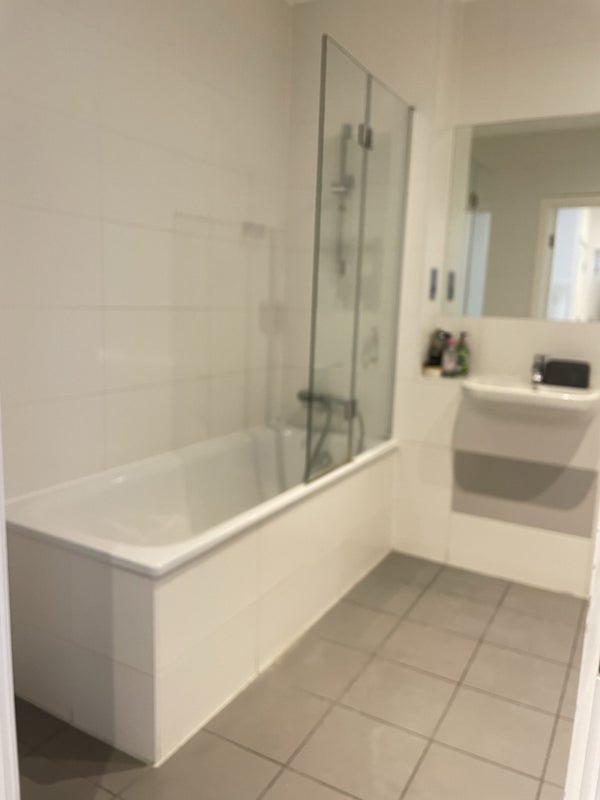 'Luxury Doubles In Astonishing Apartment ' Room to Rent from SpareRoom