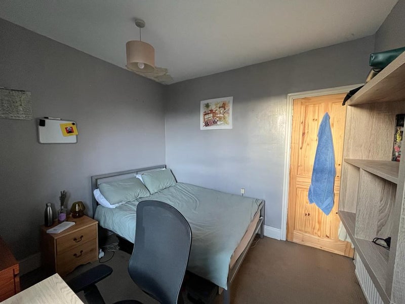 'Double Bedroom close to the heart of East Didsbury' Room to Rent from