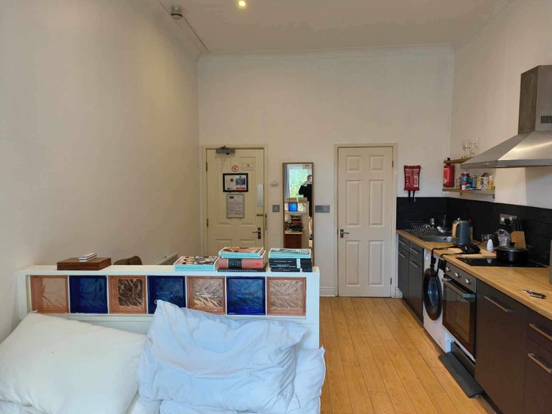 'Self contained Studio Flat' Room to Rent from SpareRoom