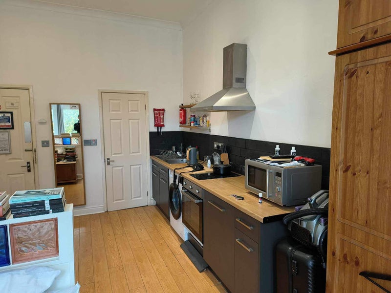 'Self contained Studio Flat' Room to Rent from SpareRoom