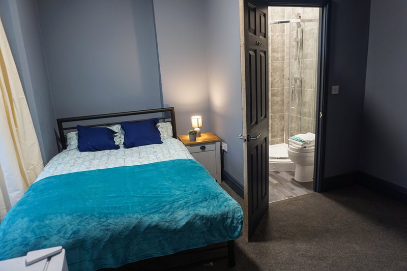 'Large Ensuite Double Room 2 Rent!Rugby Town Centre' Room to Rent from