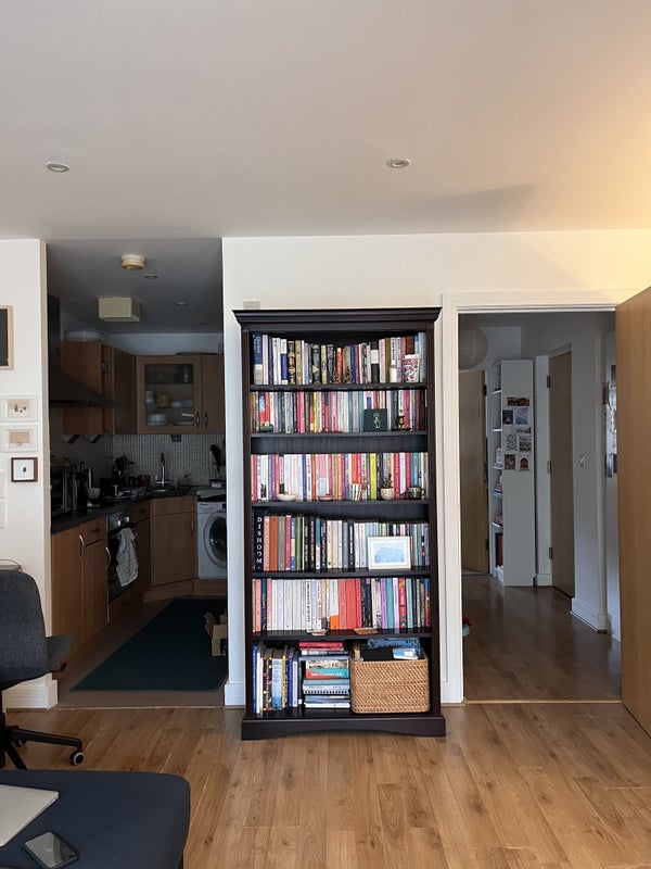 Photo 1: shared living space