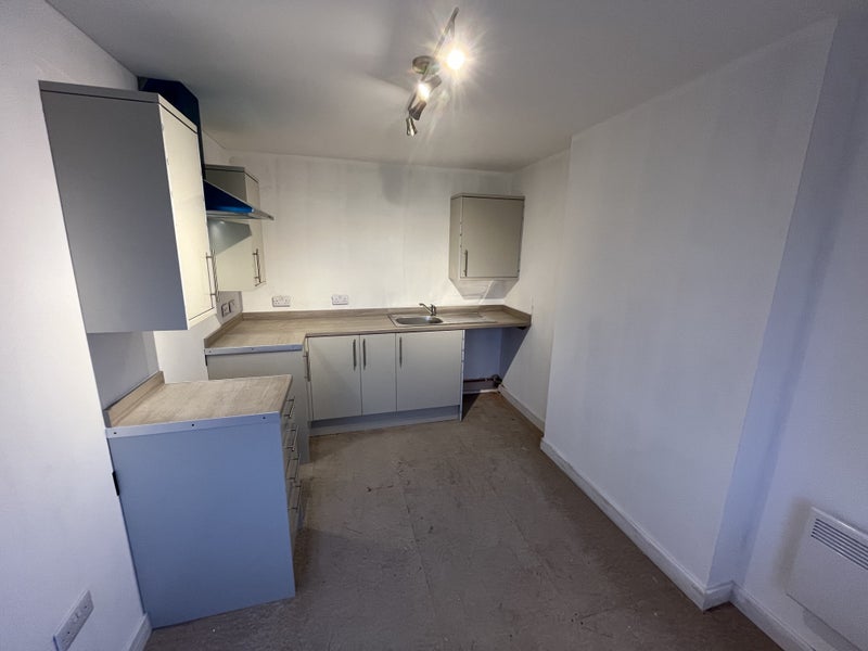 '1 Bed Flat In Ollerton Fully Renovated ' Room to Rent from SpareRoom