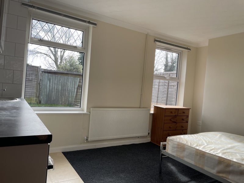 'Room to rent in Norwich, NR6 Available 22nd Dec ' Room to Rent from