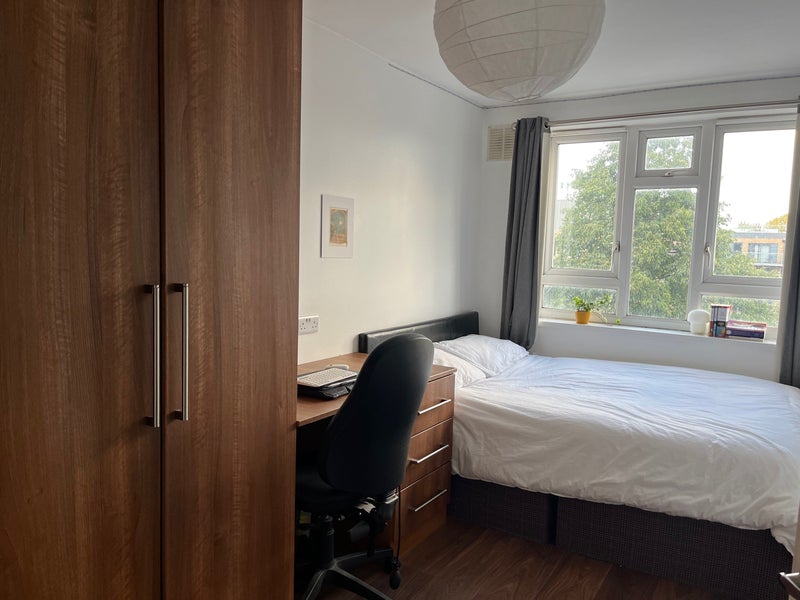 'Beautiful Double Bedroom East London ' Room to Rent from SpareRoom