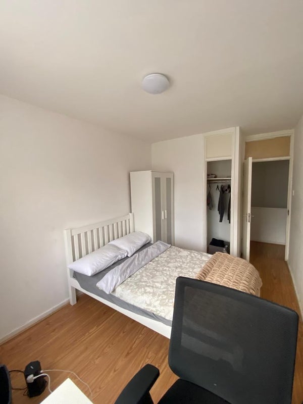 Photo 1: Double Room
