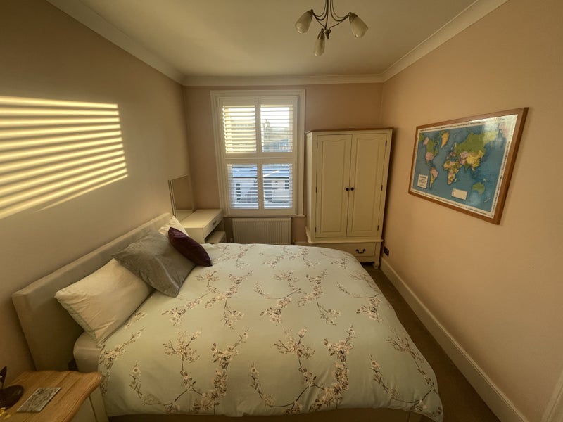 Photo 1: Room (Yours)