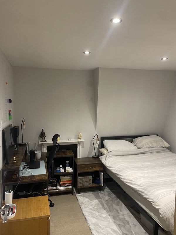 'Clapham North Room To Rent (1310 inc bills)' Room to Rent from SpareRoom