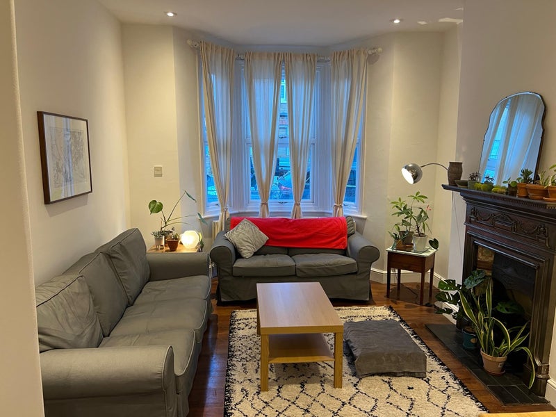 Photo 1: Living Space