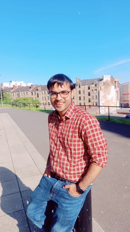 Photo 1: Hey, Its Mayank! A friendly easy going person, who loves to travel and cook!