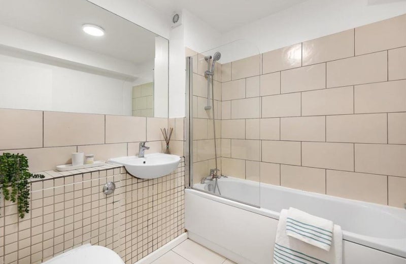 '1 bedroom flat to rent in Clapham' Room to Rent from SpareRoom