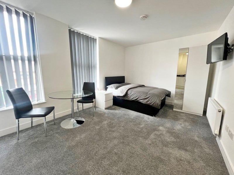 'Double Studio, Victoria Studios, Widnes ' Room to Rent from SpareRoom
