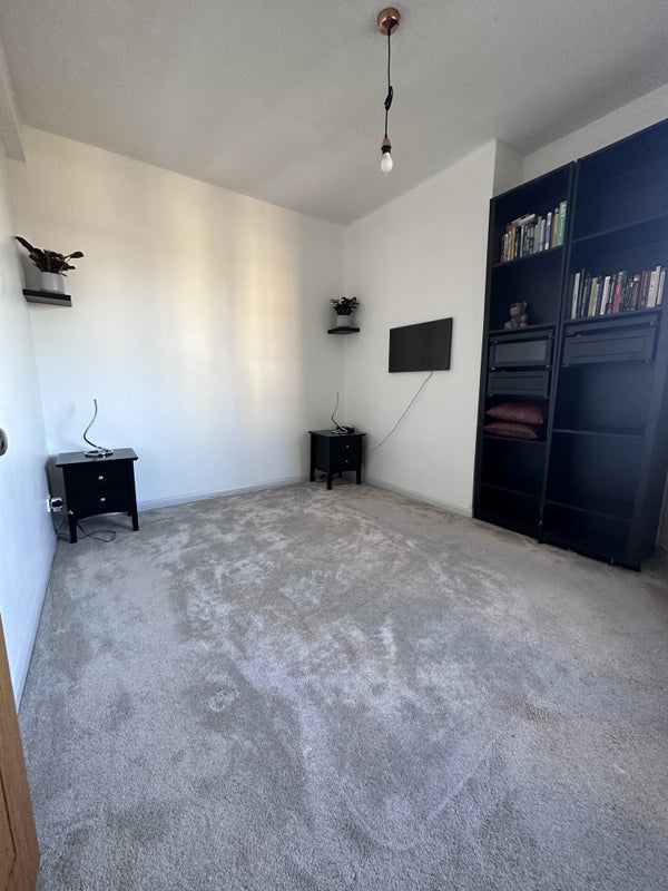 Photo 1: Room (Yours)