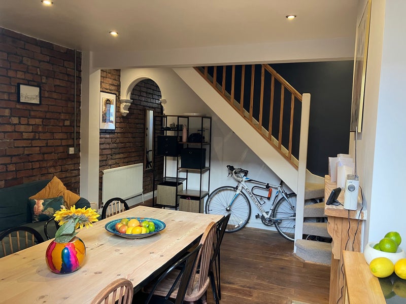 'Large double in friendly Southville house' Room to Rent from SpareRoom