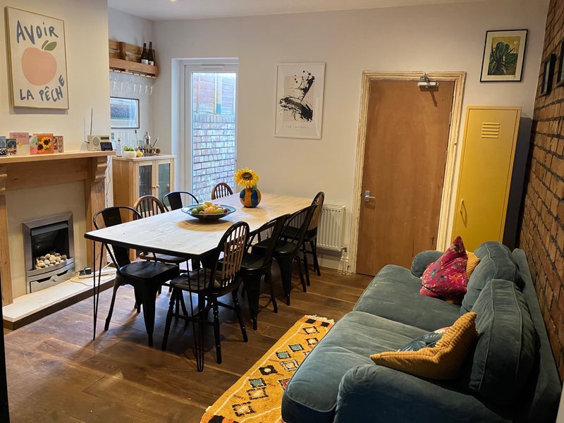 Photo 1: Dining Room