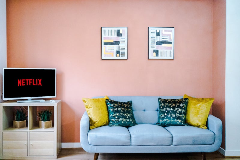 Photo 1: Bright and Cozy living space