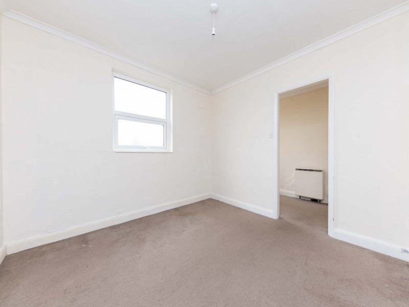 '195 New Road, Rainham' Room to Rent from SpareRoom