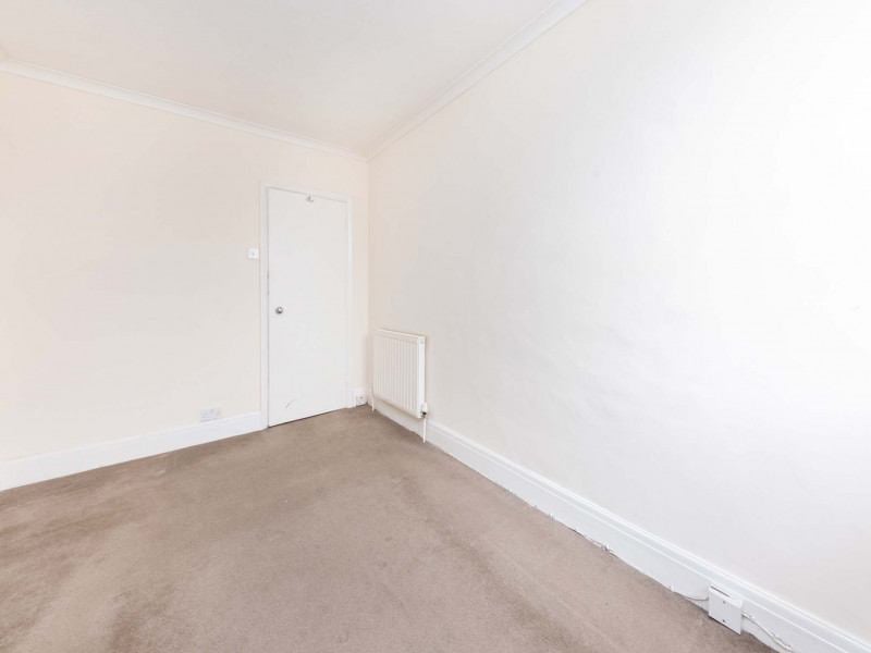 '195 New Road, Rainham' Room to Rent from SpareRoom