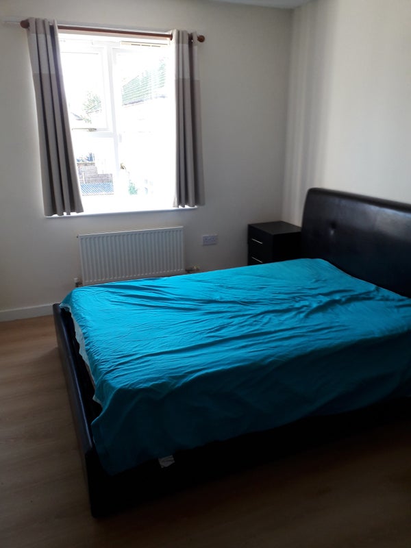 Photo 1: Bedroom view 1