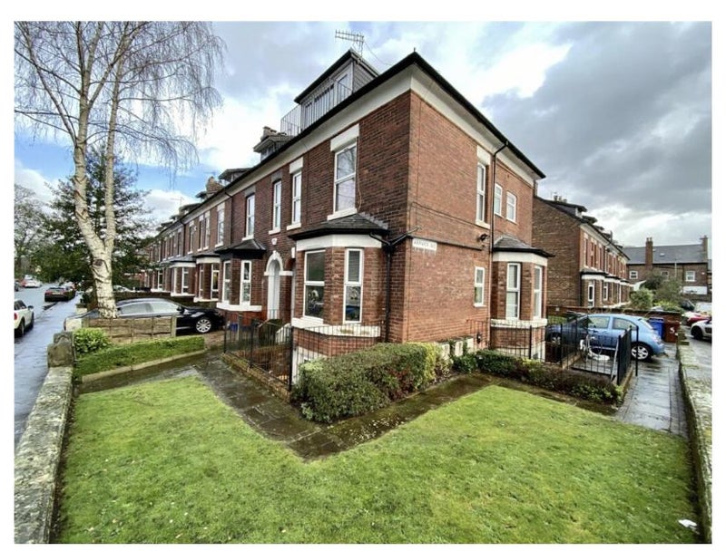 'EnSuite Room Available in West Didsbury' Room to Rent from SpareRoom