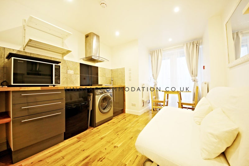 'Ashurst Gardens, Tulse Hill' Room to Rent from SpareRoom