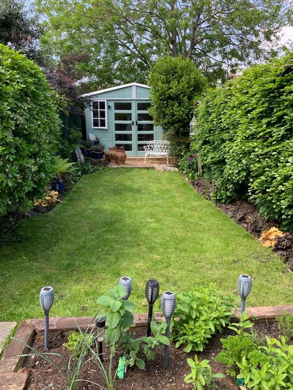 'Double Bedroom Available In Weybridge ' Room to Rent from SpareRoom