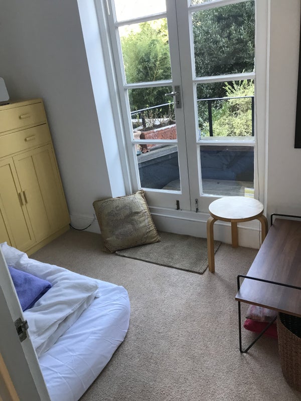 Photo 1: Access to garden 