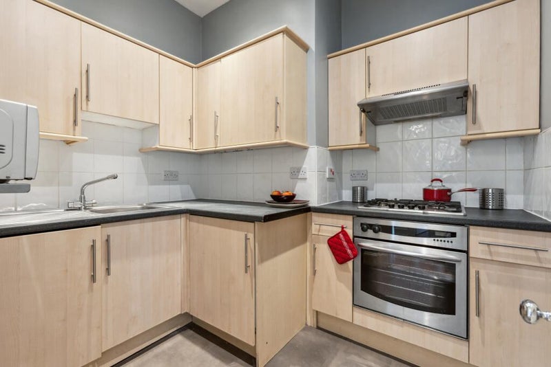 'Stunning OneBed Flat In Leafy Broomhill, Glasgow' Room to Rent from