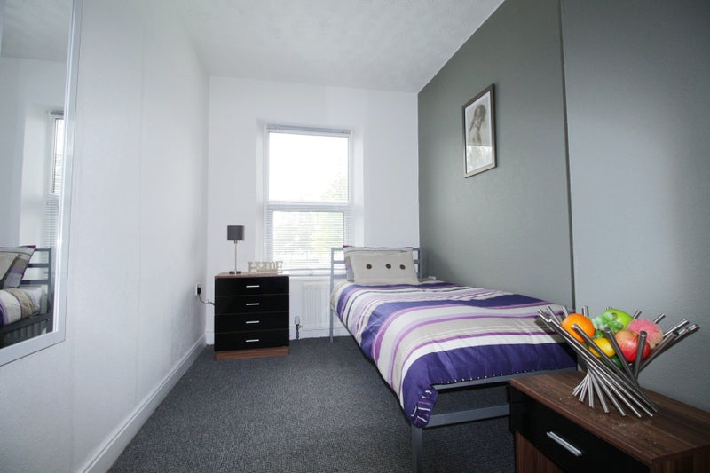 'Outstanding Single room share house lincoln' Room to Rent from SpareRoom