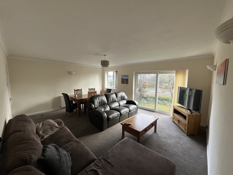 'Large double room in shared flat in Southbourne ' Room to Rent from