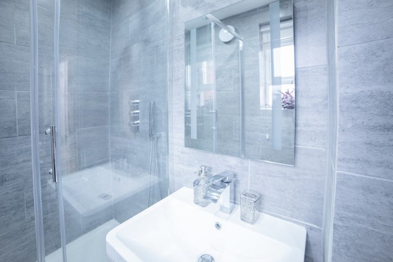 '4 bed apartment 7min walk from Clapham Common' Room to Rent from SpareRoom