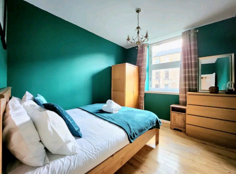 'Entire flat West End' Room to Rent from SpareRoom