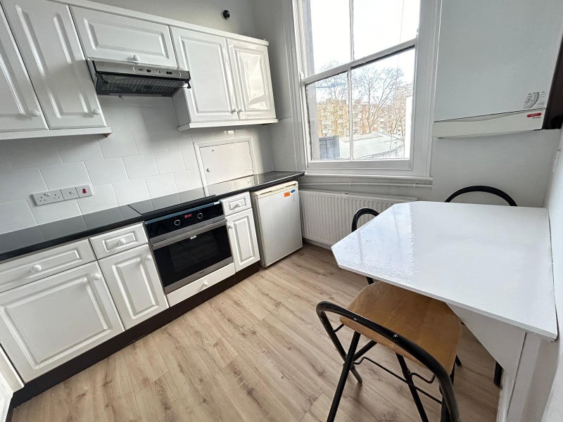 'Newly Refurbished One Bedroom Flat In Camden' Room to Rent from SpareRoom