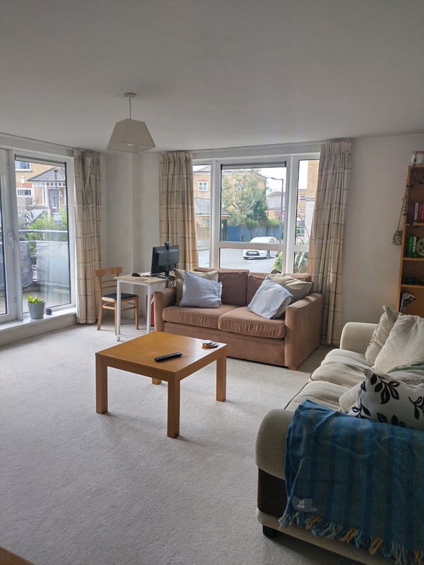 '1 bed flat by Greenwich riverfront ' Room to Rent from SpareRoom