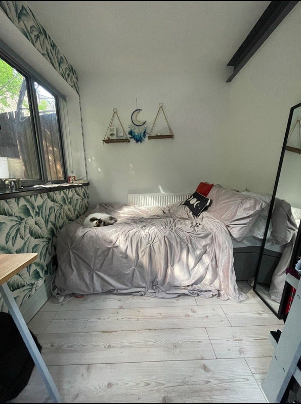 'Beautiful room in Camberwell!' Room to Rent from SpareRoom