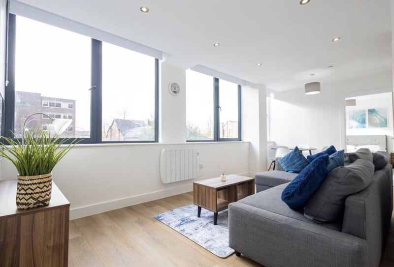 'Spacious 1 bedroom flat in old Trafford w parking' Room to Rent from