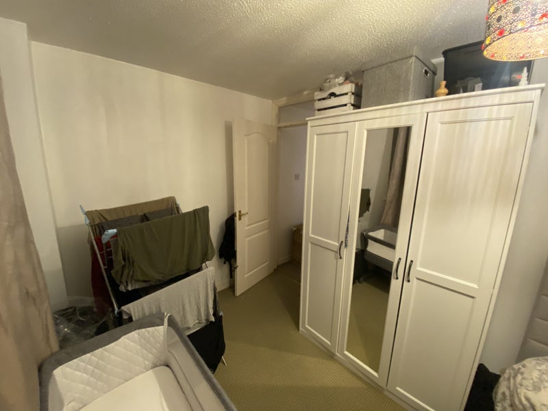 'Pleasant 1 bed flat with parking in Dunstable area' Room to Rent from SpareRoom